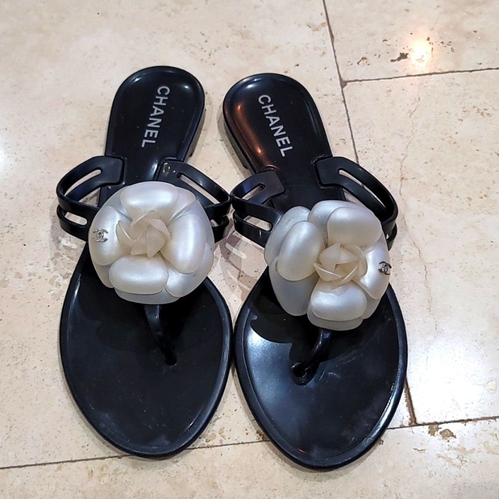 Chanel camelia flip flop